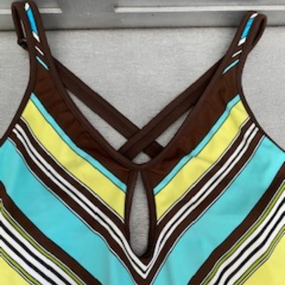 One Piece Bathing Suit - Picture 2 of 9